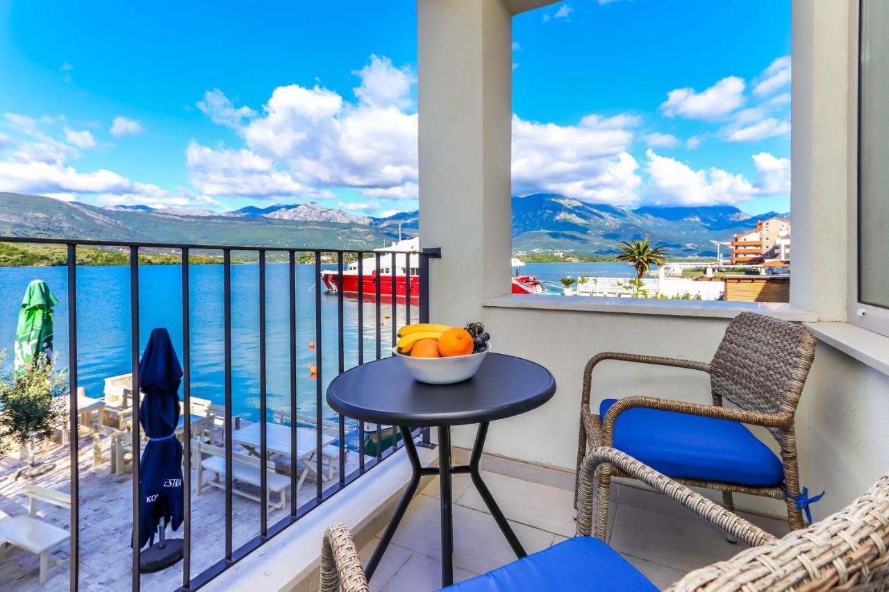 Timea Apartment Tivat Bagian luar foto